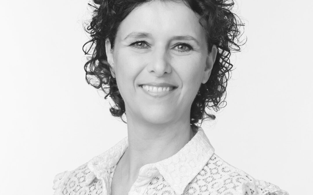 Vivian Graveland